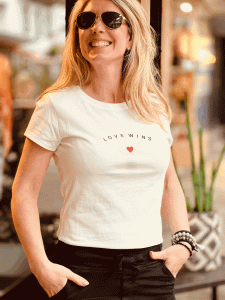 Schmal geschnittenes Shirt "LOVE WINE" kann von Größe 34-38 getragen werden, Wollweiß