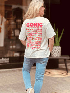 Cooles T-Shirt mit Front- und Rückenprint "ICONIC" Kann von Größe 36-42 getragen werden, Wollweiß