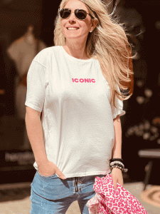 Cooles T-Shirt mit Front- und Rückenprint "ICONIC" Kann von Größe 36-42 getragen werden, Wollweiß