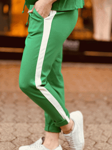 HERZALLERLIEBST - Chino Hose im Jogger-Style mit Seiten Streifen „NORA" in den Größsen S-XL wählbar, verschiedene Farben