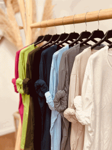Oversize Longshirt mit Rundhals-Ausschnitt "Bea" kann in Größe 36-46 getragen werden, verschiedene Farben