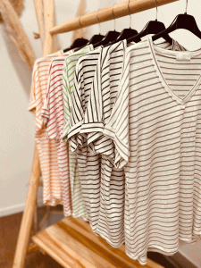 HERZALLERLIEBST - Kurzarm Shirt "STELLA" kann von Größe 36-42 getragen werden, verschiedene Farben