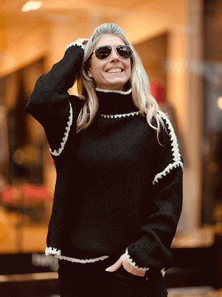 Oversize Pullover "IRINA" kann von Größe 36-44 getragen werden, Schwarz